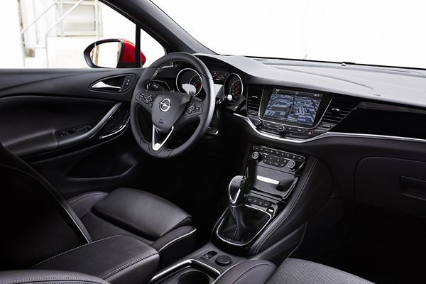 La nouvelle Opel Astra adopte des lignes athlétiques sophistiquées