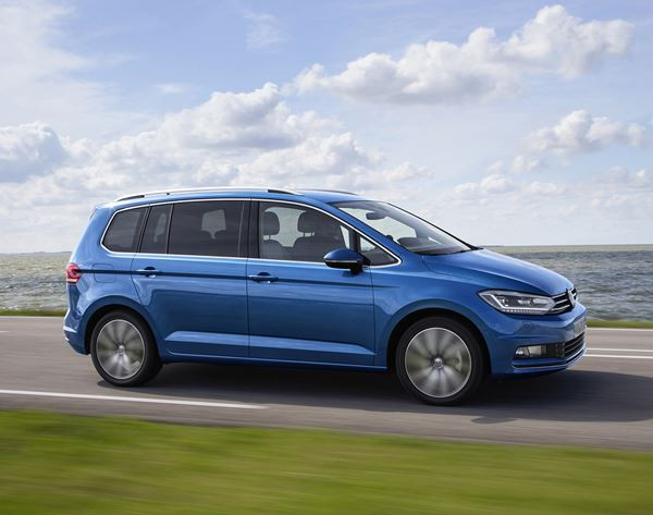 Le Volkswagen Touran s’allonge pour offrir plus d’espace à bord