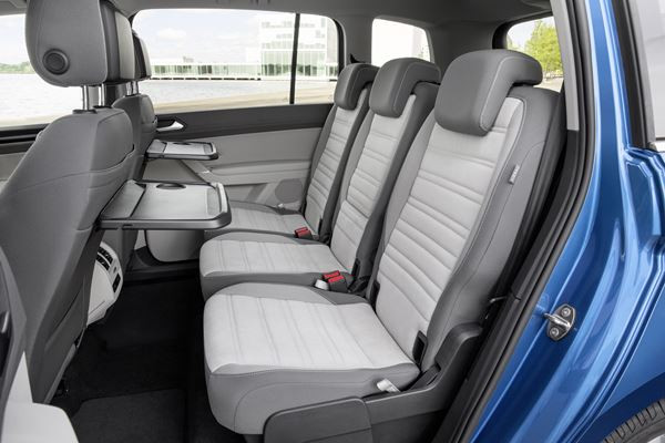 Le Volkswagen Touran s’allonge pour offrir plus d’espace à bord