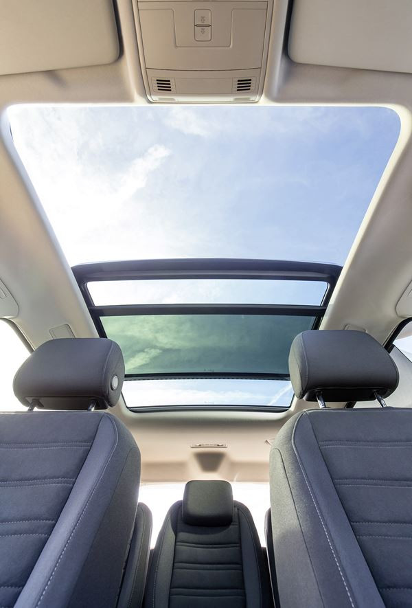 Le Volkswagen Touran s’allonge pour offrir plus d’espace à bord