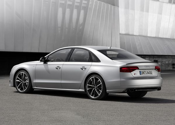 La nouvelle grande berline Audi S8 plus développe 605 ch