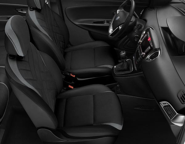 La Lancia Ypsilon 2016 s'offre un très léger restylage