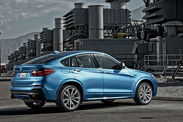 La nouvelle BMW X4 M40i entre en piste