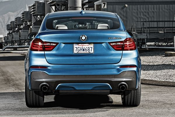 La nouvelle BMW X4 M40i entre en piste