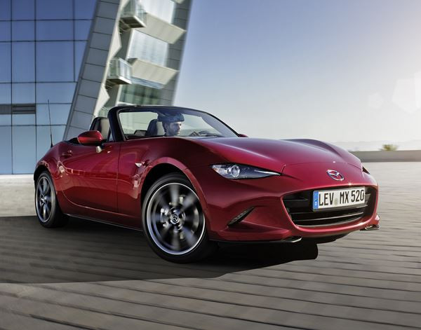 Le roadster Mazda MX-5 de quatrième génération réinterprète le style Kodo