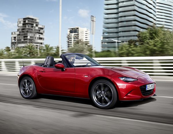 Le roadster Mazda MX-5 de quatrième génération réinterprète le style Kodo