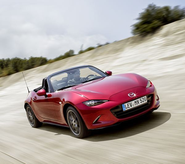 Le roadster Mazda MX-5 de quatrième génération réinterprète le style Kodo