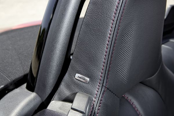 Le roadster Mazda MX-5 de quatrième génération réinterprète le style Kodo
