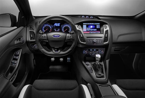 La nouvelle Ford Focus RS exécute le 0 à 100 km/h en 4,7 secondes
