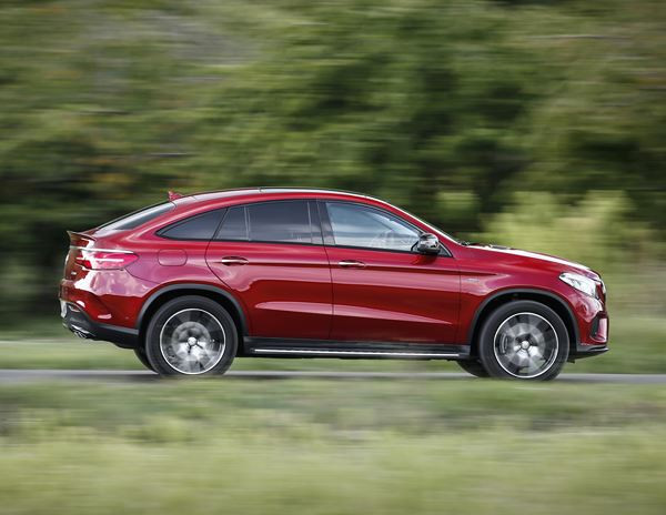 Le Mercedes GLE Coupé se distingue par ses gènes de SUV coupé sportif