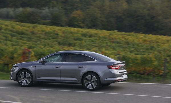 La grande berline quatre portes Renault Talisman à l'épreuve du marché