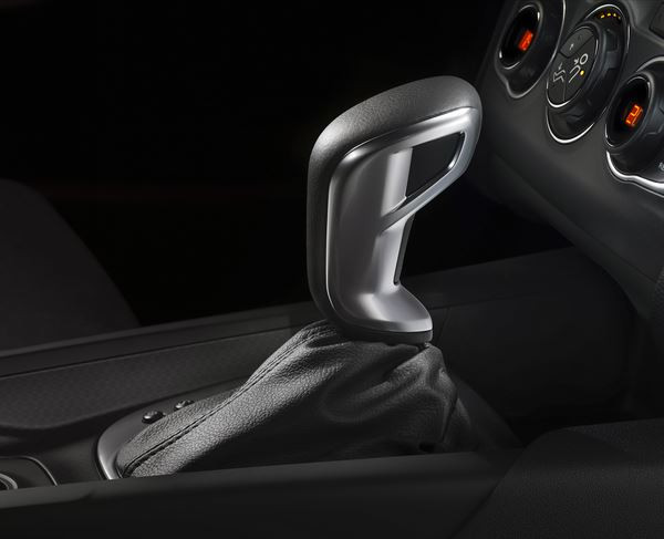 La DS 4 prend un nouvel envol avec une face avant retravaillée
