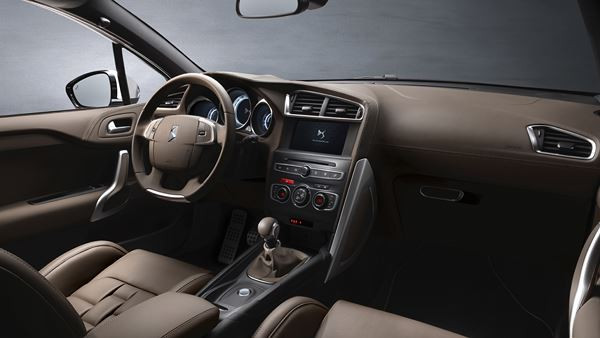 Une DS 4 Crossback à l’allure de baroudeur chic