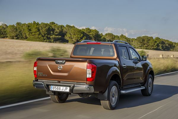 Le Nissan Navara adopte un large éventail de technologies d'aide à la conduite