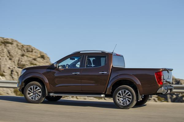 Le Nissan Navara adopte un large éventail de technologies d'aide à la conduite