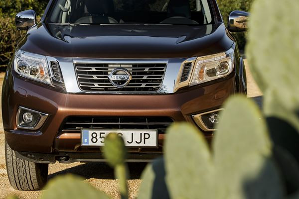 Le Nissan Navara adopte un large éventail de technologies d'aide à la conduite