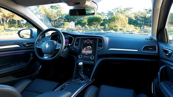 La Renault Mégane adopte plusieurs technologies d’aides à la conduite
