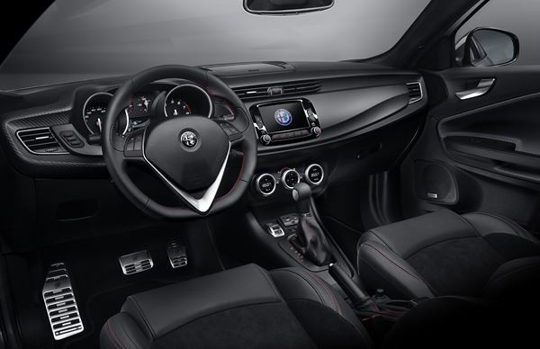 L'Alfa Romeo Giulietta revendique un caractère esthétique plus sportif