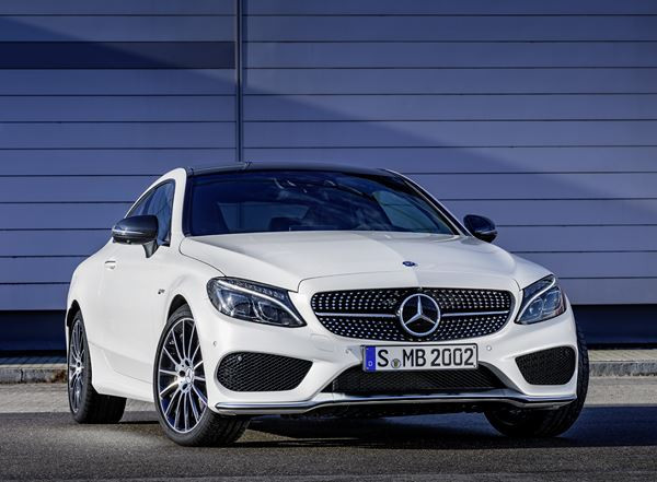 La Mercedes-AMG C 43 4Matic Coupé embarque un V6 3.0 litres biturbo de 367 ch