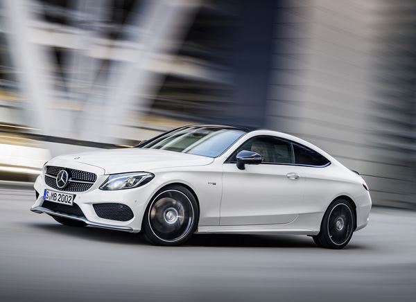 La Mercedes-AMG C 43 4Matic Coupé embarque un V6 3.0 litres biturbo de 367 ch