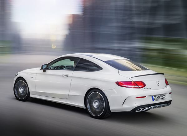 La Mercedes-AMG C 43 4Matic Coupé embarque un V6 3.0 litres biturbo de 367 ch