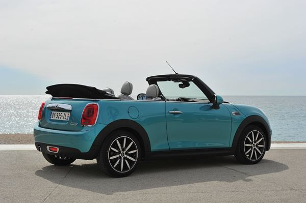 Le cabriolet premium Mini change de génération