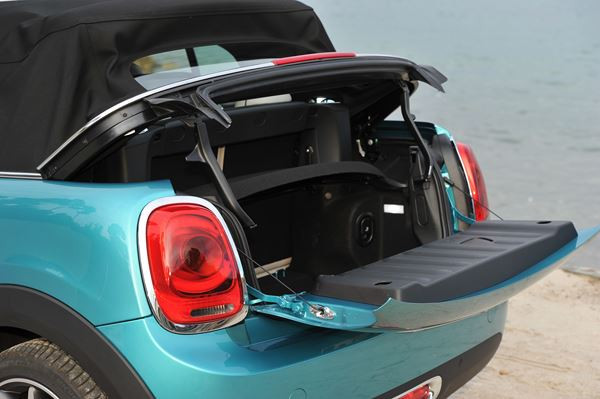 Le cabriolet premium Mini change de génération
