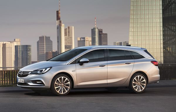 L’Opel Astra Sports Tourer marie design musculeux et espace intérieur généreux