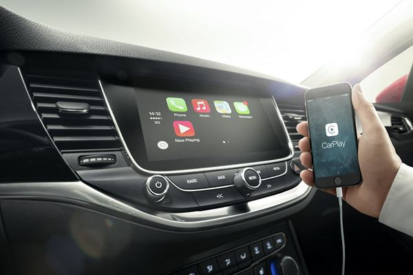 L’Opel Astra Sports Tourer marie design musculeux et espace intérieur généreux
