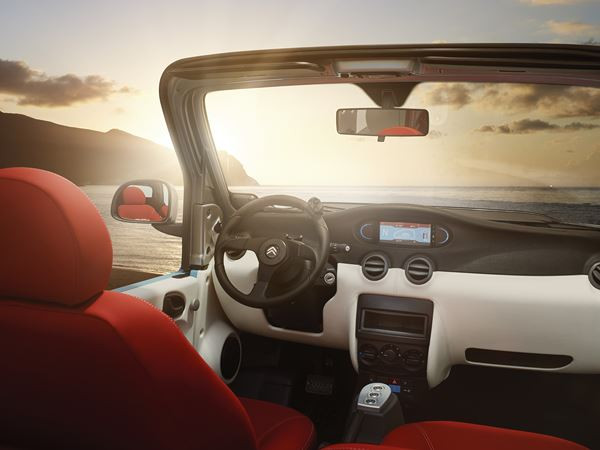 Citroën e-Mehari: un petit cabriolet quatre places électrique décalé