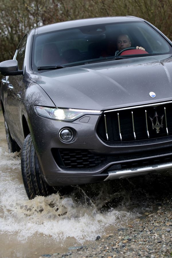 Le SUV de luxe Maserati Levante embarque une imposante calandre