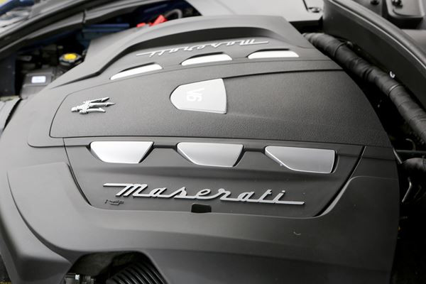Le SUV de luxe Maserati Levante embarque une imposante calandre