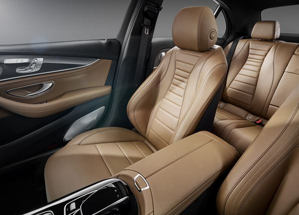 La Mercedes Classe E se démarque par une ligne dynamique et un intérieur raffiné