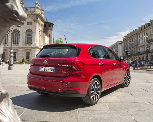 La berline compacte cinq portes Fiat Tipo affiche des prix bas