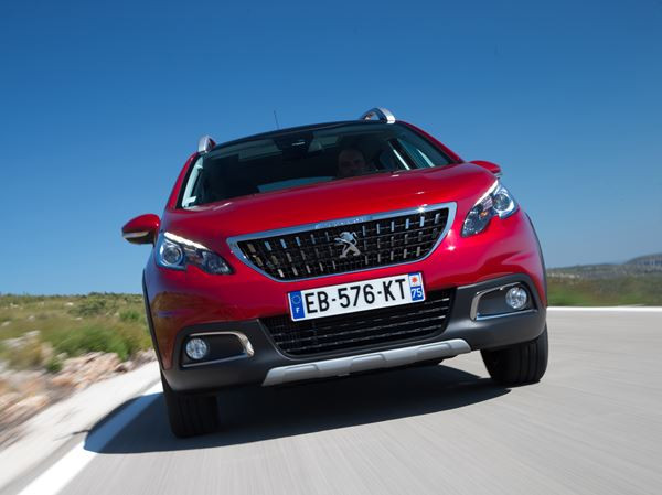 La Peugeot 2008 restylée affiche un design affirmé de SUV robuste