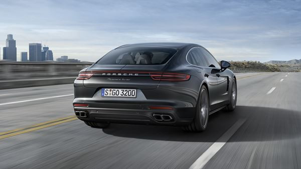La nouvelle Porsche Panamera conjugue performances, luxe et confort
