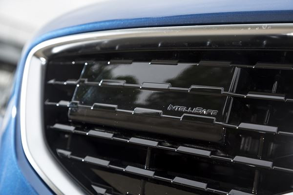 La Volvo V40 restylée arbore une nouvelle face avant