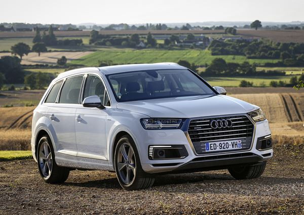 L'Audi Q7 e-tron quattro embarque une motorisation hybride diesel rechargeable