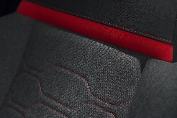 La Citroën C3 renouvelée affiche une morphologie ronde et colorée