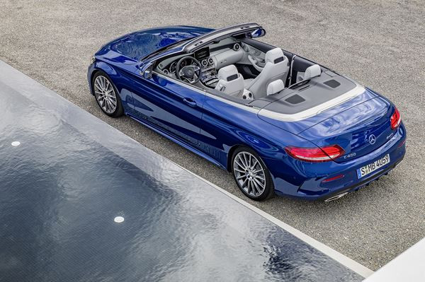 La Mercedes Classe C Cabriolet embarque une capote en tissu