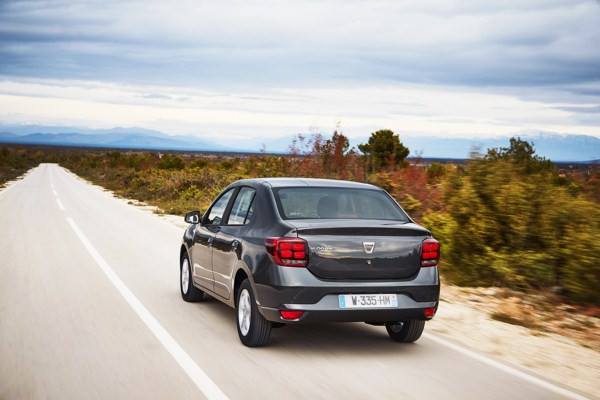 La Dacia Logan bénéficie d'un design légèrement revu
