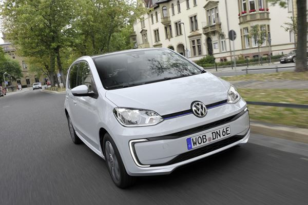 La Volkswagen e-up! s'offre des lignes plus incisives