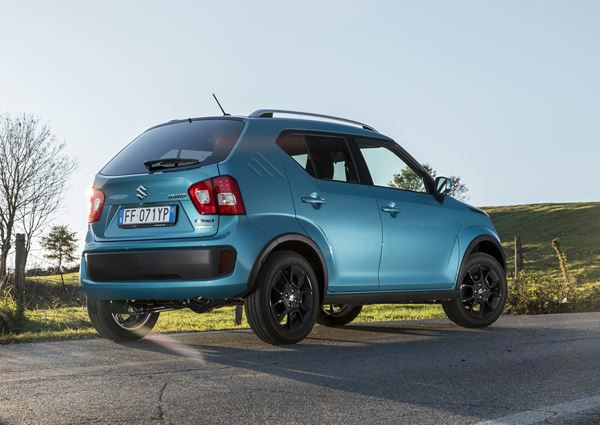 Le petit crossover Suzuki Ignis affiche un style marqué