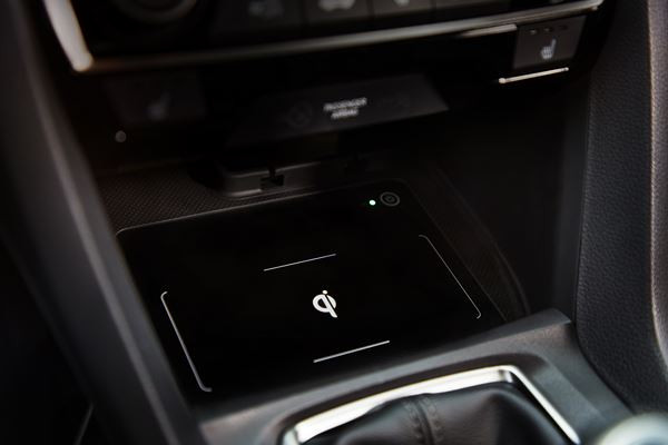 La Honda Civic 4 portes revendique un tempérament sportif