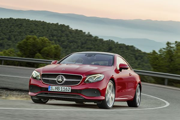 La Mercedes Classe E Coupé adopte un design athlétique expressif
