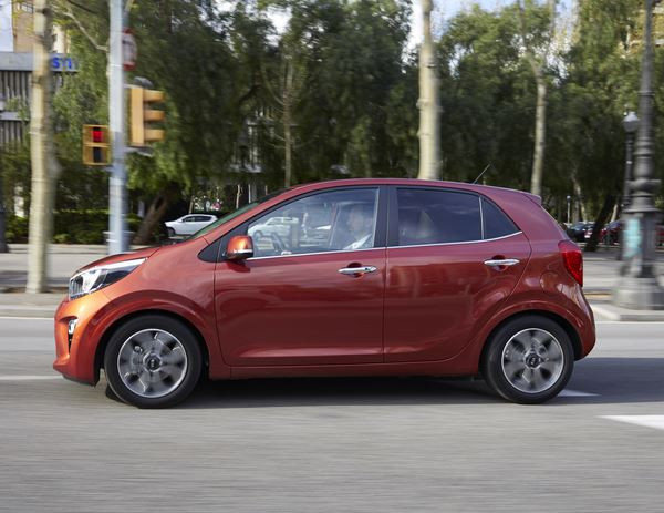 La mini-citadine Kia Picanto affiche un design dynamique