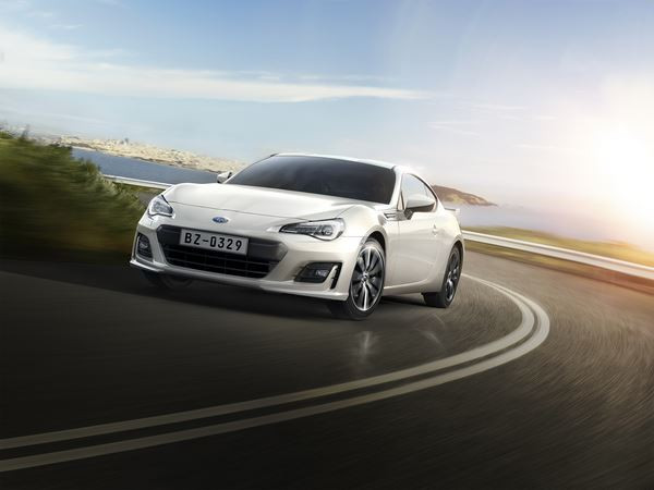 Le coupé Subaru BRZ restylé s'offre un nouveau regard
