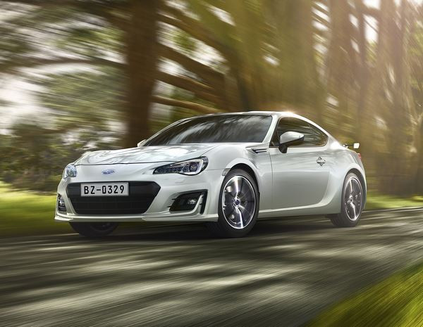 Le coupé Subaru BRZ restylé s'offre un nouveau regard