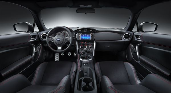 Le coupé Subaru BRZ restylé s'offre un nouveau regard