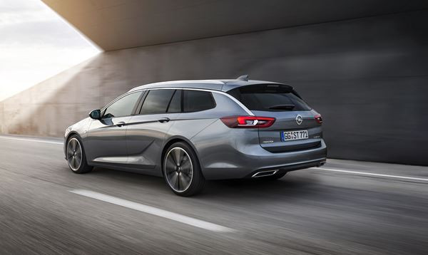 L'Opel Insignia Sports Tourer affiche une ligne athlétique et dynamique